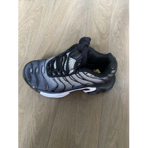 Tn Enfants Baskets - 35 - Neuf