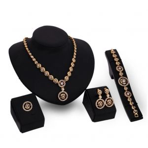 R&eacute;tro Femme Alliage Bijoux Ensembles G&eacute;om&eacute;trie Rond Zircons Collier / Clou D'oreille / Bague / Bracelet - Neuf