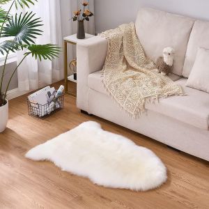 Kalanka-Peau De Mouton Synthétique,Cozy Sensation Comme Véritable Laine Tapis En Fourrure Synthétique, Man-Made Laine Tapis De Canapé Coussin (Blanc, 50 X 80 Cm) - Neuf