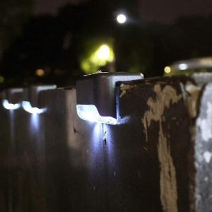 Pack De 4 Lumières De Pont Solaires Lumières De Marche Solaires À Led Lumières De Clôture Étanches Pour Clôture D'étapes Extérieures - Neuf