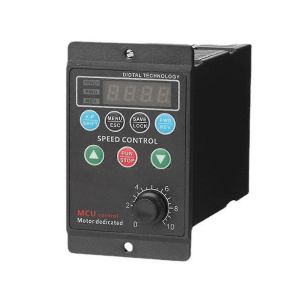 Convertisseur de fr&eacute;quence de pilote de moteur de sortie triphas&eacute; d'entr&eacute;e monophas&eacute; 220v avec num&eacute;rique &agrave; quatre chiffres - Neuf