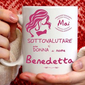 Eryi-Mug Humoristique Benoît Pour Petit-Déjeuner, Thé, Tisane, Café Gadget Tasse Personnalisée : Ne Sous-Estimer Pas Une Femme De Nombebedetta. Également Comme Idée Cadeau Originale Et Amusante. - Neuf