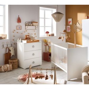 Chambre compl&egrave;te b&eacute;b&eacute; avec lit 120x60cm et commode &agrave; langer - Neuf