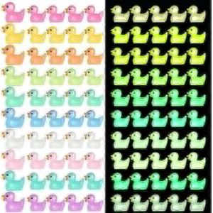 Lot de 100 mini canards en résine,canards miniatures lumineux,mini figurines de canard,utilisés pour le bricolage de micro décorations de paysage (multicolores) - Neuf