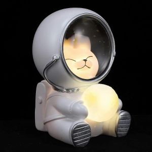 Mignon Spaceman LED Lumi&egrave;re Lampe USB USB Chat En Forme Astronaute Lampe de Table Petit Jour Nuit Bureau D&eacute;coration - Neuf