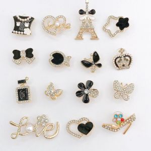 1 Ensemble De 15 Ornements De Chaussures Pour Femmes, Adapt&eacute;s &Agrave; La D&eacute;coration De Sandales, Ornements De Diamant En Cristal De Mode, Adapt&eacute;s Aux Cadeaux D'anniversaire De F&ecirc;te Des Filles - Neuf