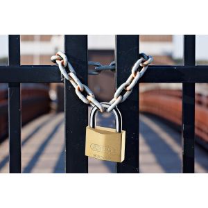 Cadenas laiton 65/35 - Serrure de cave, de casier, etc. - corps de serrure en laiton massif - anse en acier tremp&eacute; - niveau de s&eacute;curit&eacute; 4 - Neuf