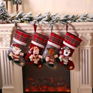 Lot de 4 chaussettes de Noël, décorations de sacs cadeaux de Noël, ours, élan, Père Noël, décorations de Noël, sac à bonbons, chaussettes de Noël à carreaux - Neuf