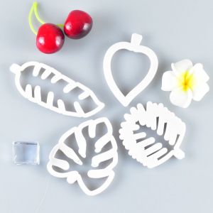 Ensemble De 4 En Plastique De Feuille De Fougère Emporte-Pièces Ronds, De Biscuits, De Pâtes, Gâteaux - Neuf