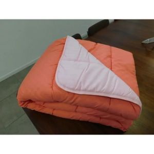 Couette Emboss&eacute;e Corail/Rose P&acirc;le - 1 Personne 140 X 200 - Sp&eacute;cial &Eacute;t&eacute; - Mortreux - Neuf