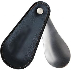 Chausse Pied Petit Mini Short Portatif Cuillère À Chaussures, Utilisation De Voyage Pliante En Métal Shoe Horn, Avec Revêtement En Cuir Pu (Color : Black, S : 11.5 * 5.5cm) - Neuf