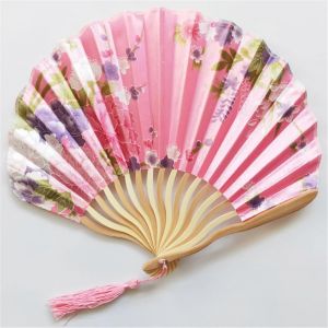 eventail pliant de style japonais en soie, eventail chinois en bambou vintage en forme de vague, eventail de danse a main (Couleur : Vert clair) - Neuf