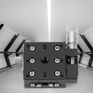 Micrometre manuel SEMX30-AS, table coulissante, platines lineaires, guidage a rouleaux croises, 30 x 30 mm - Neuf