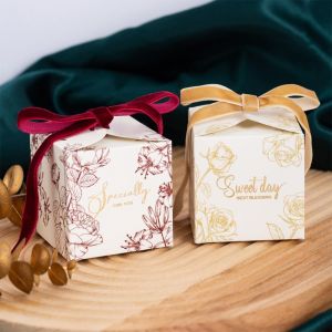 TIANYI-30 Pi&egrave;ces Bo&icirc;tes &agrave; bonbons de mariage avec ruban,Carr&eacute; Bo&icirc;te De Papier &agrave; Bonbon,pour Biscuits,Bonbons,Chocolats,F&ecirc;tes,Mariages (Coloris or blanc) - Neuf