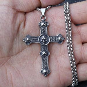 Nouveaux Accessoires Pendentif En Forme De Croix En Acier Titane Personnalité Collier Rétro Hommes Tendance Croix En Acier Inoxydable Étagère Collier Pendentif - Neuf