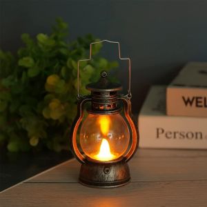 Vintage Lanternes, Ensemble de 2 Retro Lanternes, le Camping de la Lampe à Huile, l'Ouragan de la Lampe à Pétrole, Rétro, Lanternes, Lampes à pétrole (Or et Argent) - Neuf