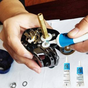 Huile De Moulinet De Pêche La Graisse Pour Moulinet De Pêche Fournit Une Lubrification Durable Pour Tous Les Types De Moulinets De Pêche Pack Ml Cc - Neuf