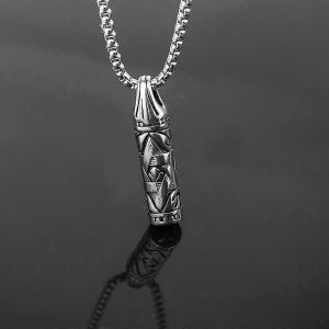 Européen Et Américain Punk À Six Branches Étoile Balle Pendentif Titane Acier Dominateur Hommes S Collier Personnalité En Acier Inoxydable Ornement - Neuf