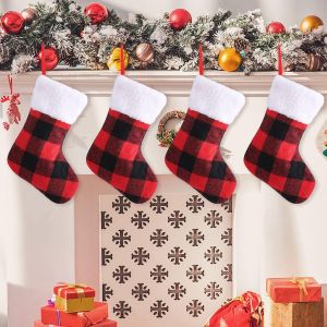Ensemble de 4 Rouge Plaid de No&euml;l, des Bas en Peluche avec Poignets Chemin&eacute;e Suspendue Bas Partie de la Famille des Cadeaux - Neuf