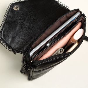 Un noir sac à bandoulière (à environ 22*4*15cm) les sacs de concepteur célèbre marque sacs femmes sacs femmes sacs à main femmes sacs bandoulière femme sacs de soirée en simili cuir sacs femmes sac - Neuf