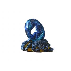 Sculpture d'?uf de dragon en r&eacute;sine bleue transparente avec socle - Neuf