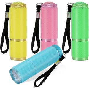 Lot de 4 mini lampes de poche LED super puissantes, lampes de poche étanches pour enfants pour le camping, la lecture, la marche, la randonnée, le travail - Neuf