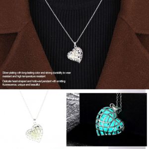 Collier Chaine En Alliage Tendance Avec Pendentif Fluorescent En Forme De Cour Creux Cyan - Neuf