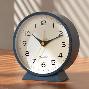KAL-® Réveil Matin Analogique 4,5"" U2013 Réveil Rétro En Métal, Silencieux Sans Tic-Tac, À Pile Avec Lumière Nocturne, Pour Chambre, Bureau Ou Table De Chevet (Bleu Foncé) - Neuf