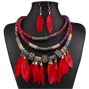 Ensemble De Bijoux Ethniques Plume Classique Pompon Collier Boucles D'oreilles Ensemble De Boucles D'oreilles Collier Unique Exagéré Pour La Vie Quotidienne - Neuf
