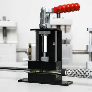 Kit De Regrippage Robuste Pour Clubs De Golf Avec Étau De Manche Et Outil De Retrait De Grip ¿ Système Professionnel De Réparation De Grips De Golf En Aluminium, Monté Sur Établi - Neuf