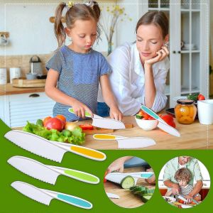 Ensemble de 3 couteaux de cuisson de cuisine pour enfants,sûr à utiliser,prise ferme,bords dentelés,couteau pour enfants,protège les petits chefs,parfait pour couper les aliments et le veget - Neuf
