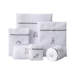 Lot de 6 sacs &agrave; linge blancs brod&eacute;s, parfaits pour le lavage et les voyages. - Neuf