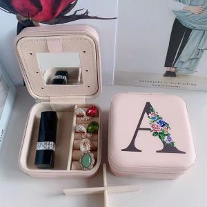 (A)Boite A Bijoux De Voyage, Boîte À Bijoux Personnalisée A-Z, Boîte À Bijoux Portable, Petite Boîte De Rangement De Bijoux De Voyage Avec Miroir,Bijoux Enfants Fille,Boite A Bijoux Fille - Neuf