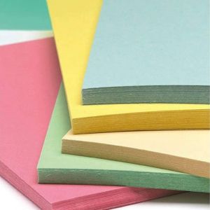 ASFASFq-Lot de 50 feuilles de papier cartonné recyclé A6 coloré ¿ 180 g/m² ¿ Couleurs assorties ¿ Idéal pour la fabrication de cartes, l'impression, la copie, la révision - Neuf