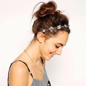 Kalvd-Boho Perle Fleur Cheveux Chaîne Bandeau Argent Fleur Cheveux Bande Mariage Perle Tête Chaîne Métal Élastique Décoratif Cheveux Accessoires Pour Femmes Et Filles - Neuf