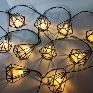 KAL-Guirlande Lumineuse Lampions 1,7M 10 Led Lanternes Géométriques En Métal Guirlande À Pile Décoraion Jardin Exterieur Pour Jardin, Balcon, Terrasse, Arbres, Mariages, Fêtes, Noël - Neuf