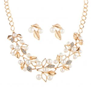 Ensemble Cadeau Tendance Avec Collier, Boucles D'oreilles Et Perles En Alliage Plaque Feuille - Neuf