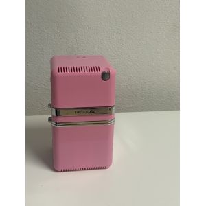 Radio Cubo TS522D+ de la marque Brionvega, finition Rose - Neuf