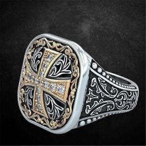 Bijoux Pour Hommes Deux Tons Cristal Alliage Croix Anneaux Pour Hommes Vintage Bijoux Motif Gravé Anneaux Homme Bague De Mariage Anillo Hombre - Neuf