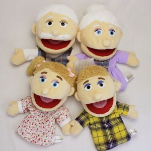 Lot de 4 marionnettes &agrave; main familiales, corps entier, peluche, accessoire pour enfant, marionnette &agrave; gant pour raconter des histoires - Neuf