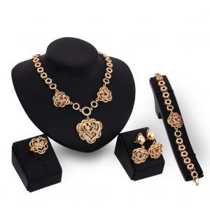R&eacute;tro Femme Alliage Bijoux Ensembles Creux Fleur Collier / Clou D'oreille / Bague / Bracelet - Neuf
