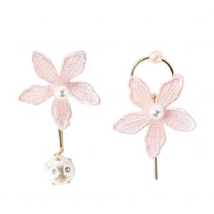 Femmes Belle Simple Faux Pearl Fleur Ornements (Boucles D'oreilles Fleur Asym&eacute;triques) - Neuf