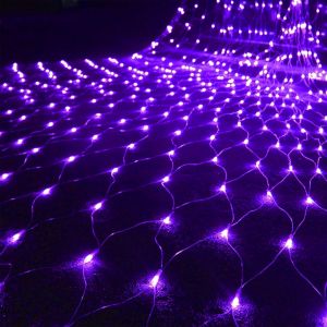 KAL-Guirlande Lumineuse À 96 Led - Filet Lumineux Étanche À Piles - Rideau Lumineux Décoratif - Lumière De Noël - Rideau De Terrasse - Pour Sapin De Noël, Pelouse, Buissons (Violet, 1,5 X 1,5 M) - Neuf