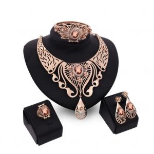 Retro Femmes Alliage Bijoux Ensembles Collier Ovale / Clous D'oreille / Bague / Bracelet (Marron) - Neuf