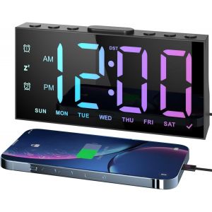 R&eacute;veil num&eacute;rique LED avec 8 modes d'affichage RVB - Horloge num&eacute;rique avec grand affichage LED - Mode DST - 2 alarmes et 5 niveaux de volume r&eacute;glables - Snooze - Port de charge USB pour - Neuf