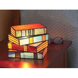 Lampe &agrave; livres empil&eacute;s en r&eacute;sine &iquest; Lampe de table vintage pour d&eacute;coration int&eacute;rieure, &agrave; piles, multicolore, 17,8 x 14 x 10,6 cm - Neuf