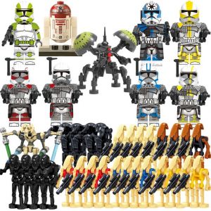 38 pi&egrave;ces star wars mini figurine action garde blocs de construction jouet - costume de soldat robot - combat figure assembl&eacute;e - jouets amusants - th&egrave;me style pendules - Neuf