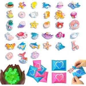 MEVRONISSHOP-Sac &agrave; Surprises Mini Figurines Lumineuses (100 pcs) : Mod&egrave;les en R&eacute;sine Phosphorescents, Animaux de Ferme & Oc&eacute;an, Miniatures pour D&eacute;coration de Jardin F&eacute;&eacute;rique, Design Al&eacute;atoire - Neuf