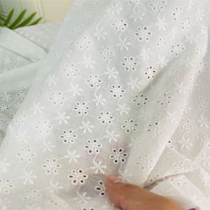 Tissu Brodé En Dentelle Coton,Soluble Dans L'eau,Petite Fleur Creuse Pour Coudre Des Robes Et Des Vêtements,Bricolage,Artisanat Fait À La Main Par Demi-Mètre - Type Gardenia-45cm X 130cm #A - Neuf