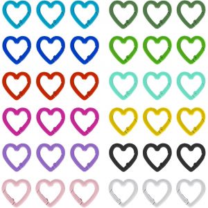 SJZG-36 Pièces Mini Mousqueton En Forme De Coeur Coloré Petit Mousquetons En Alliage De Zinc Anneaux À Ressort Coeur Fermoir Pour Sangle Chaîne Porte-Clés Sac À Dos Bricolage Artisanat (12 Couleurs) - Neuf